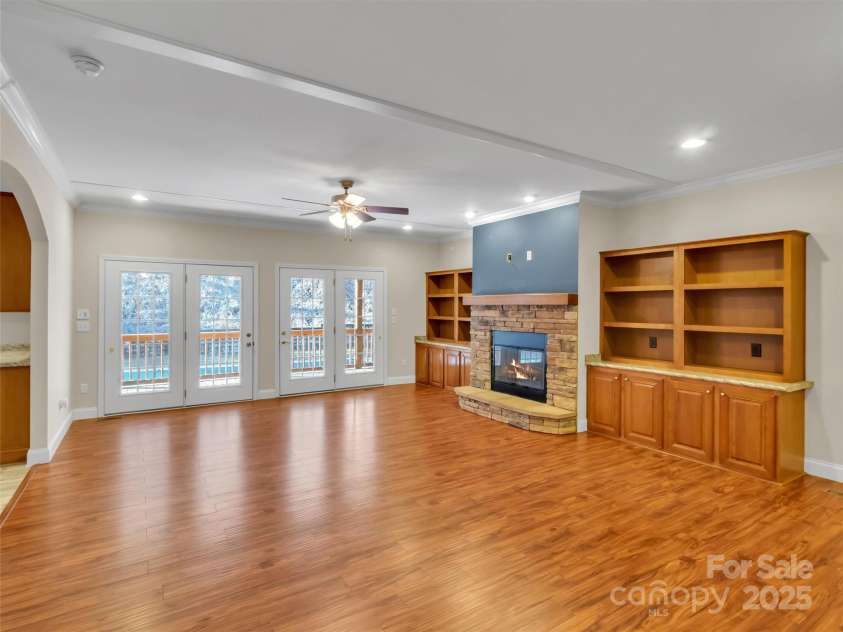 284 Cutting Edge Drive, Sylva, NC 28779.  MLS# CAR4304958, YatesRealty ID 1463. 