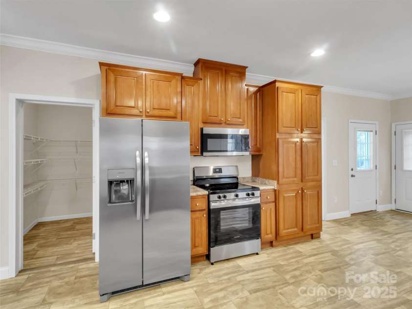 284 Cutting Edge Drive, Sylva, NC 28779.  MLS# CAR4304958, YatesRealty ID 1463. 