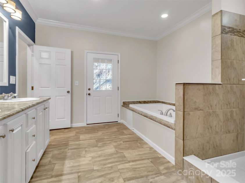 284 Cutting Edge Drive, Sylva, NC 28779.  MLS# CAR4304958, YatesRealty ID 1463. 