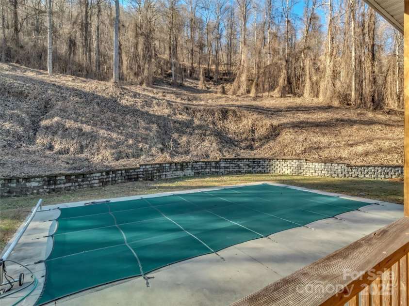 284 Cutting Edge Drive, Sylva, NC 28779.  MLS# CAR4304958, YatesRealty ID 1463. 