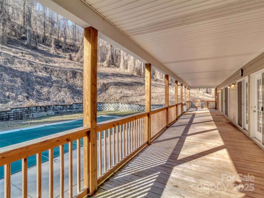 284 Cutting Edge Drive, Sylva, NC 28779.  MLS# CAR4304958, YatesRealty ID 1463. 