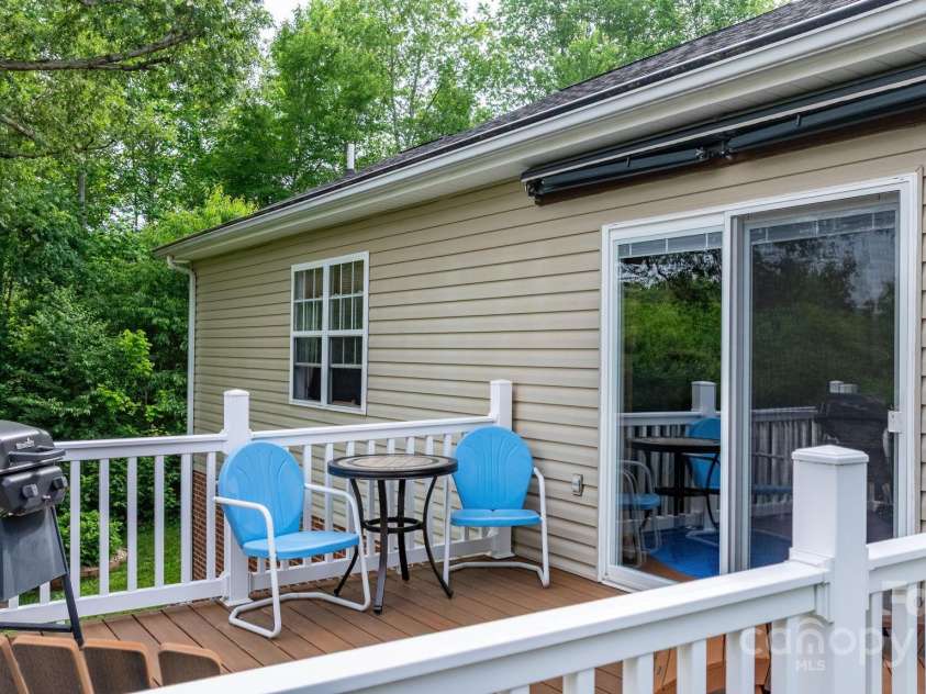 215 Taylor Circle, Granite Falls, NC 28630.  MLS# CAR4260426, YatesRealty ID 14630. 