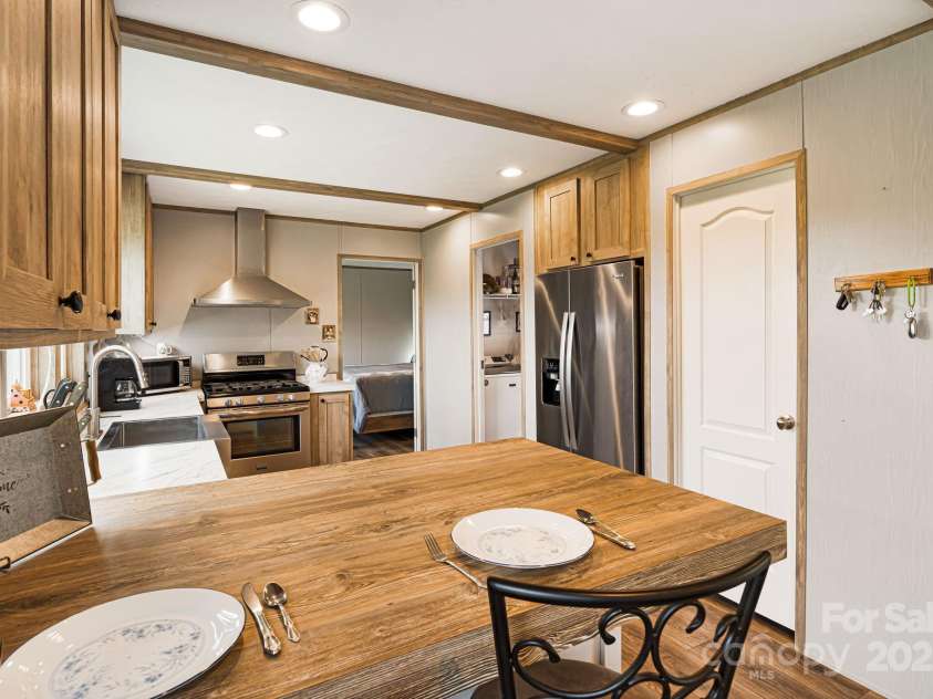 410 Fork Mountain Road, Bakersville, NC 28705.  MLS# CAR4264670, YatesRealty ID 14631. 