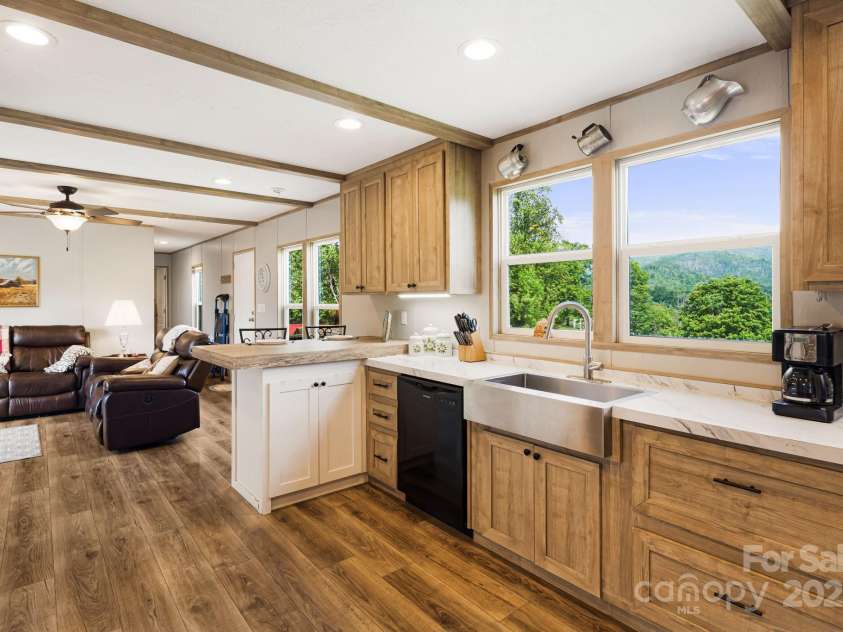 410 Fork Mountain Road, Bakersville, NC 28705.  MLS# CAR4264670, YatesRealty ID 14631. 