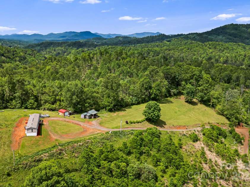 410 Fork Mountain Road, Bakersville, NC 28705.  MLS# CAR4264670, YatesRealty ID 14631. 