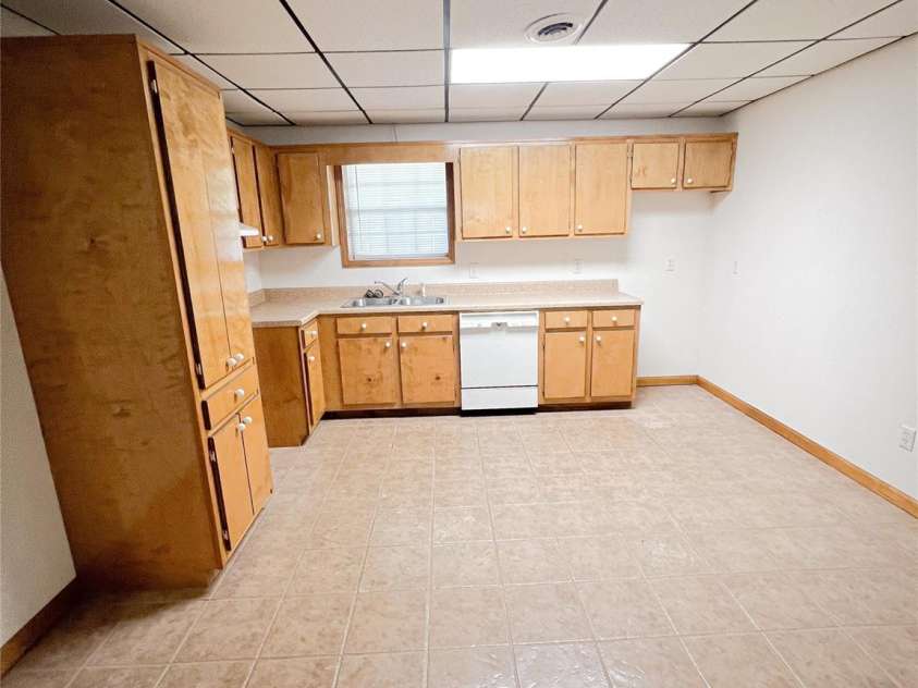 660 Halltown Road, Spruce Pine, NC 28777.  MLS# CAR4262681, YatesRealty ID 14635. 