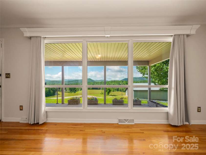 418 Mountain Page Road, Saluda, NC 28773.  MLS# CAR4315748, YatesRealty ID 14636. 