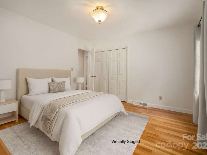 418 Mountain Page Road, Saluda, NC 28773.  MLS# CAR4315748, YatesRealty ID 14636. 