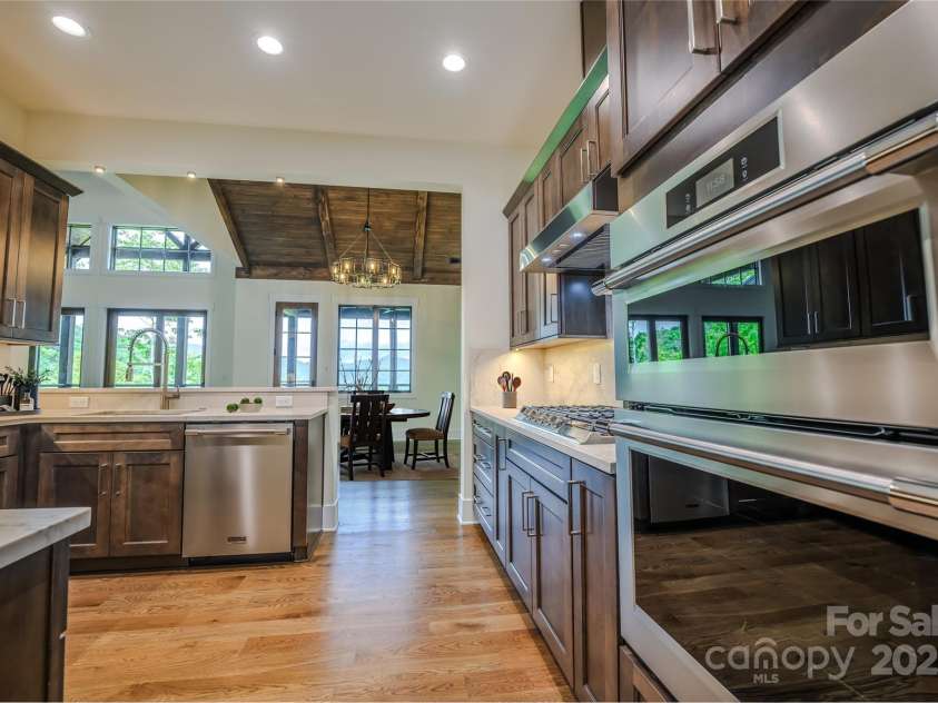 615 Macallan Drive, Waynesville, NC 28786.  MLS# CAR4262771, YatesRealty ID 14638. Main Kitchen