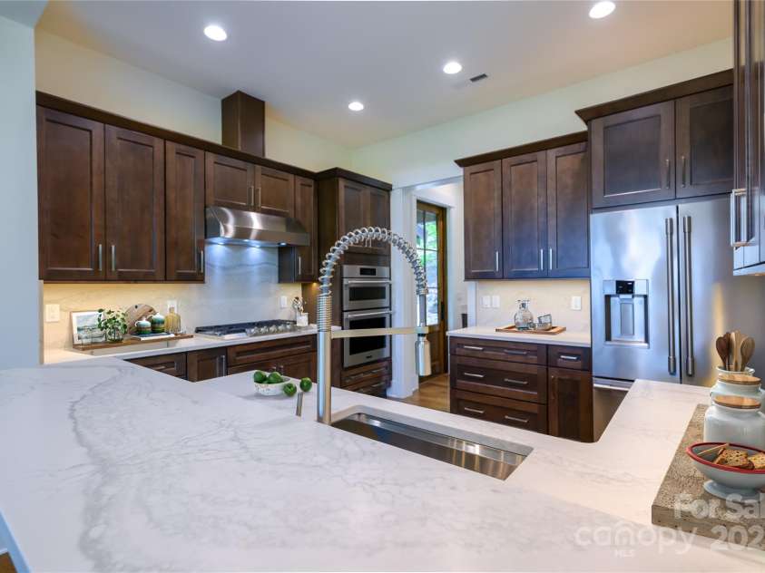 615 Macallan Drive, Waynesville, NC 28786.  MLS# CAR4262771, YatesRealty ID 14638. Main Kitchen