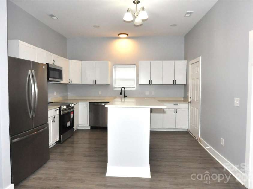 569 Fifth Street, Chester, SC 29706.  MLS# CAR4331564, YatesRealty ID 1464. 