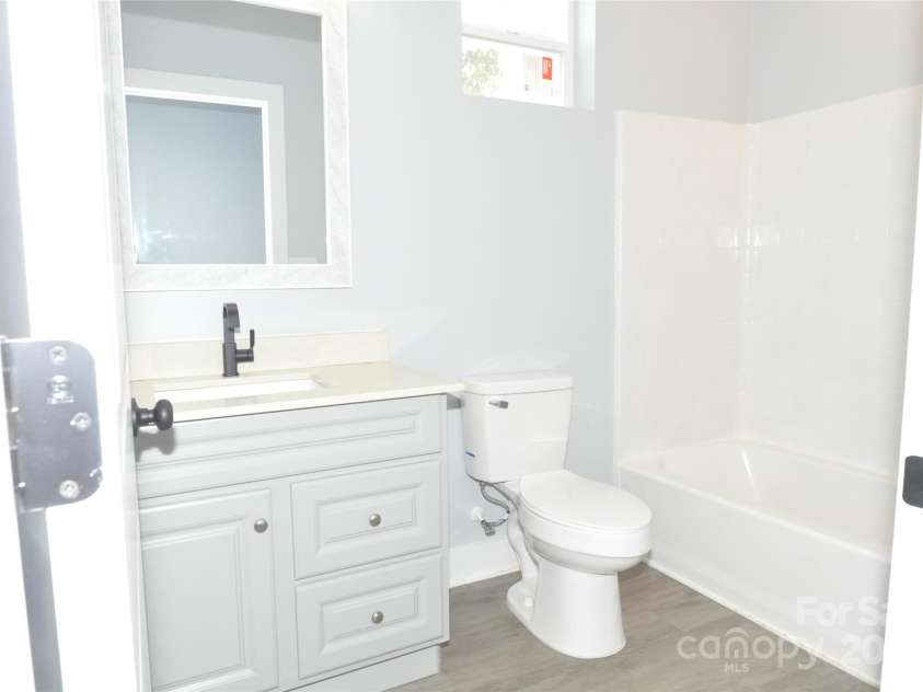 569 Fifth Street, Chester, SC 29706.  MLS# CAR4331564, YatesRealty ID 1464. 