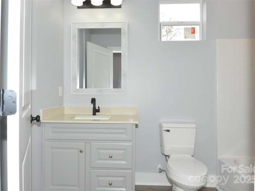 569 Fifth Street, Chester, SC 29706.  MLS# CAR4331564, YatesRealty ID 1464. 