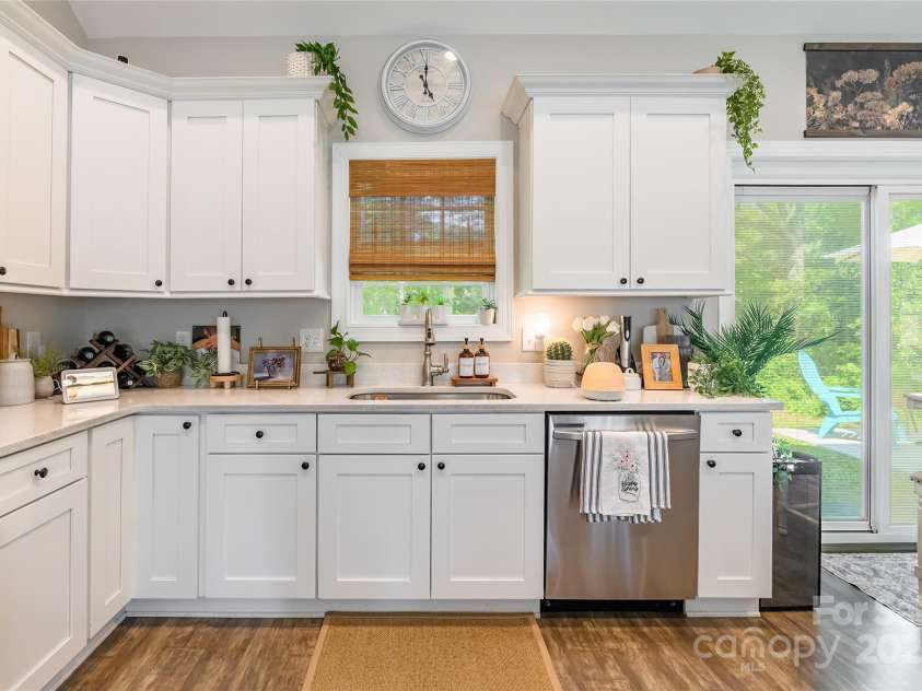 137 Ole Eastpointe Drive, York, SC 29745.  MLS# CAR4253926, YatesRealty ID 14642. 