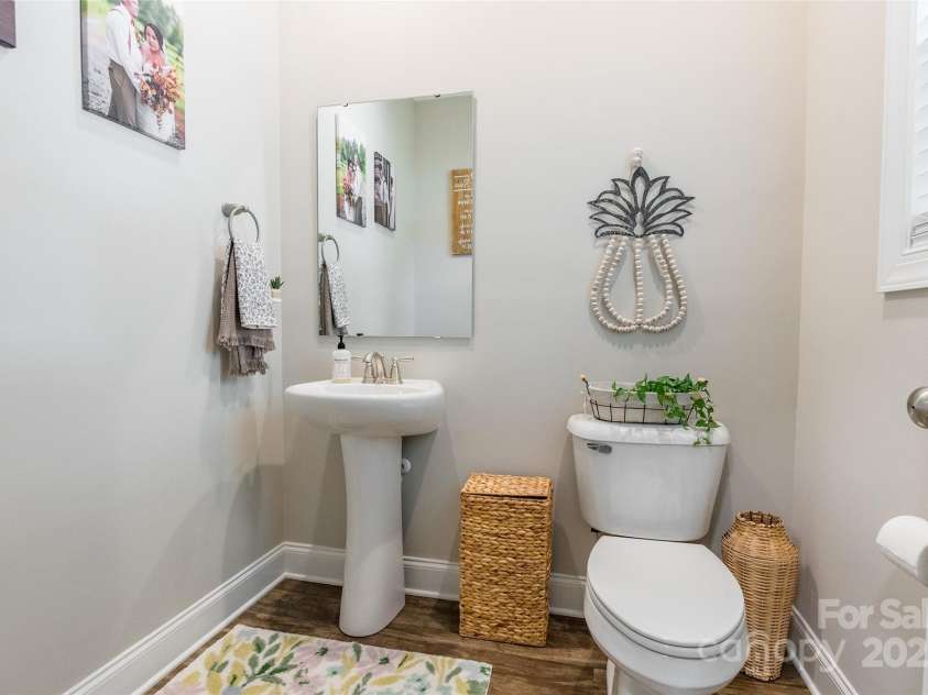 137 Ole Eastpointe Drive, York, SC 29745.  MLS# CAR4253926, YatesRealty ID 14642. 