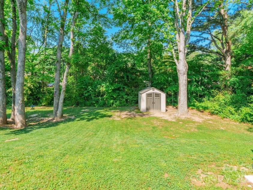 137 Ole Eastpointe Drive, York, SC 29745.  MLS# CAR4253926, YatesRealty ID 14642. 