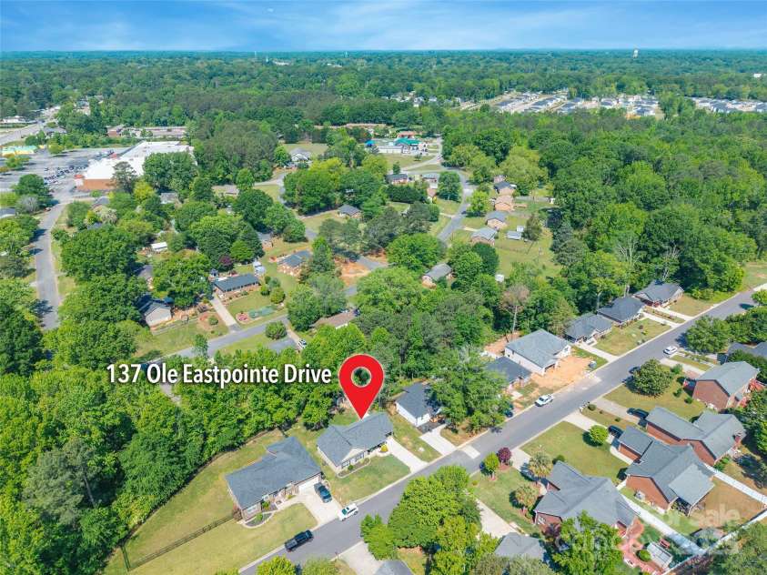 137 Ole Eastpointe Drive, York, SC 29745.  MLS# CAR4253926, YatesRealty ID 14642. 