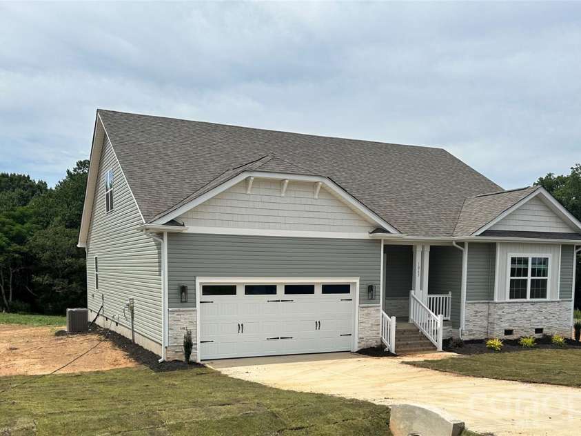 1063 Penarth Court, Catawba, NC 28609.  MLS# CAR4366257, YatesRealty ID 14644. 