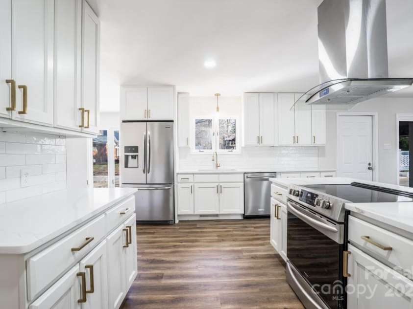 1946 Fairway Drive, Lancaster, SC 29720.  MLS# CAR4242421, YatesRealty ID 14644. 