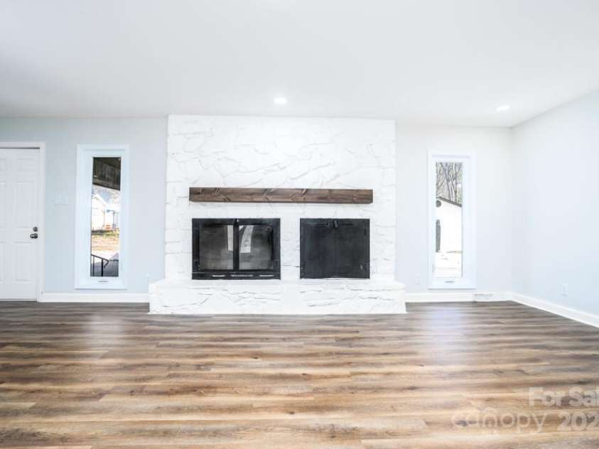 1946 Fairway Drive, Lancaster, SC 29720.  MLS# CAR4242421, YatesRealty ID 14644. 