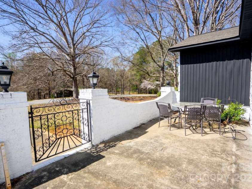 1946 Fairway Drive, Lancaster, SC 29720.  MLS# CAR4242421, YatesRealty ID 14644. 