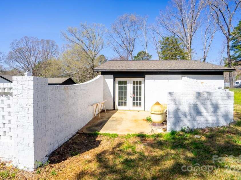 1946 Fairway Drive, Lancaster, SC 29720.  MLS# CAR4242421, YatesRealty ID 14644. 