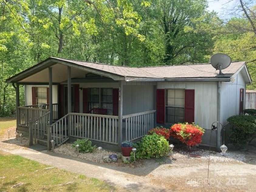 314 Phillips Drive, Forest City, NC 28043.  MLS# CAR4249001, YatesRealty ID 14645. 
