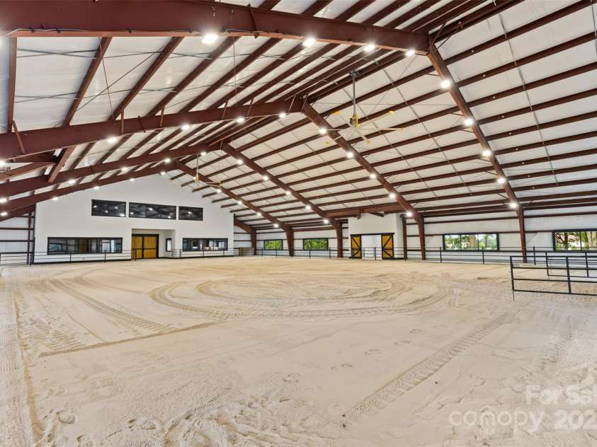 1822 Irby Road, Monroe, NC 28112.  MLS# CAR4259856, YatesRealty ID 14646. Indoor climate controlled viewing area / office space and Vetenary office space