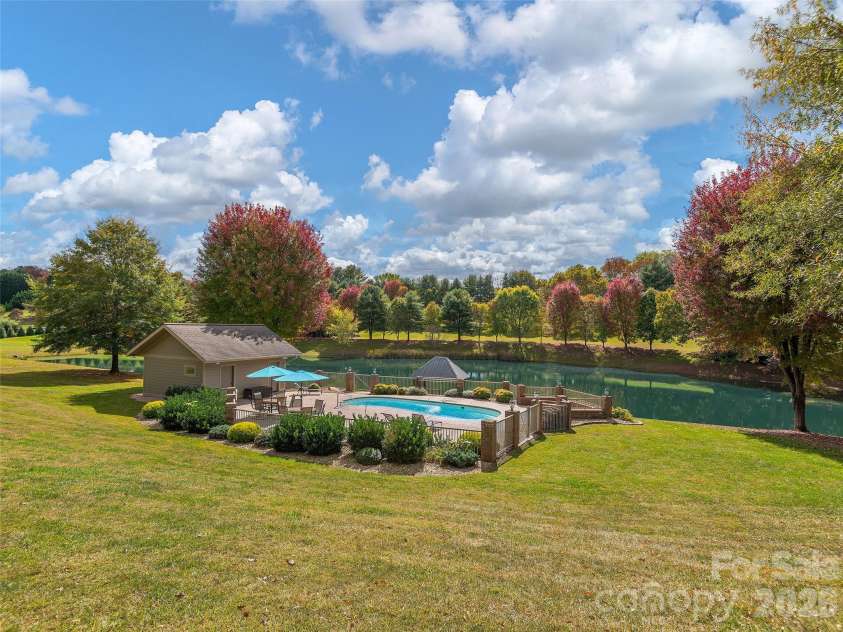 355 Johnson Drive, Canton, NC 28716.  MLS# CAR4327050, YatesRealty ID 14646. 