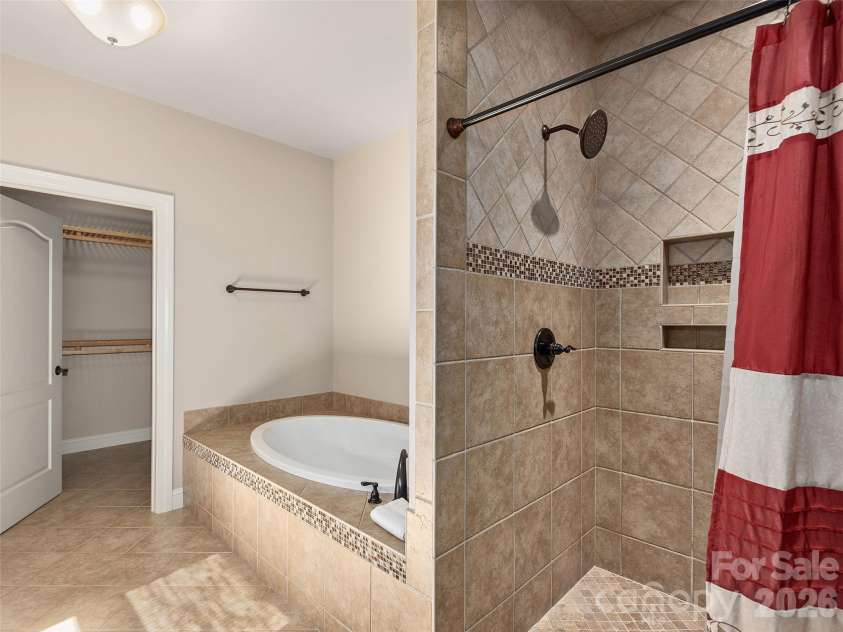 355 Johnson Drive, Canton, NC 28716.  MLS# CAR4327050, YatesRealty ID 14646. 