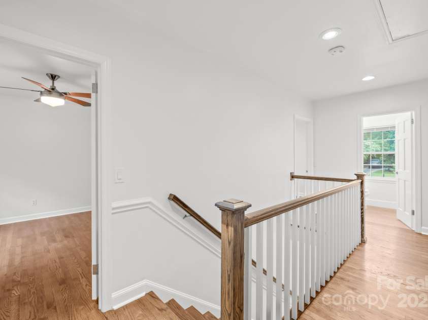 6744 Wheeler Drive, Charlotte, NC 28211.  MLS# CAR4243225, YatesRealty ID 14648. 