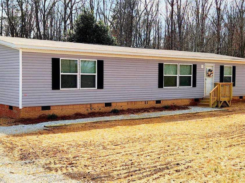 119 Jack Adams Road, Kings Mountain, NC 28086.  MLS# CAR4234723, YatesRealty ID 14649. 