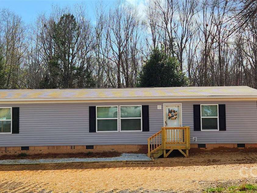 119 Jack Adams Road, Kings Mountain, NC 28086.  MLS# CAR4234723, YatesRealty ID 14649. 