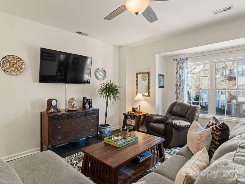 9930 Treeside Lane, Matthews, NC 28105.  MLS# CAR4329501, YatesRealty ID 1465. 