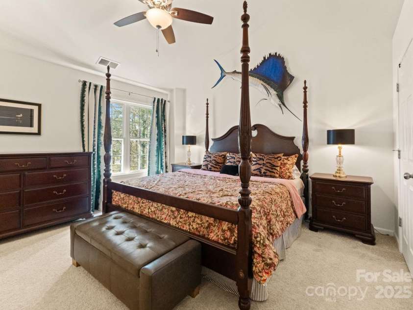 9930 Treeside Lane, Matthews, NC 28105.  MLS# CAR4329501, YatesRealty ID 1465. 