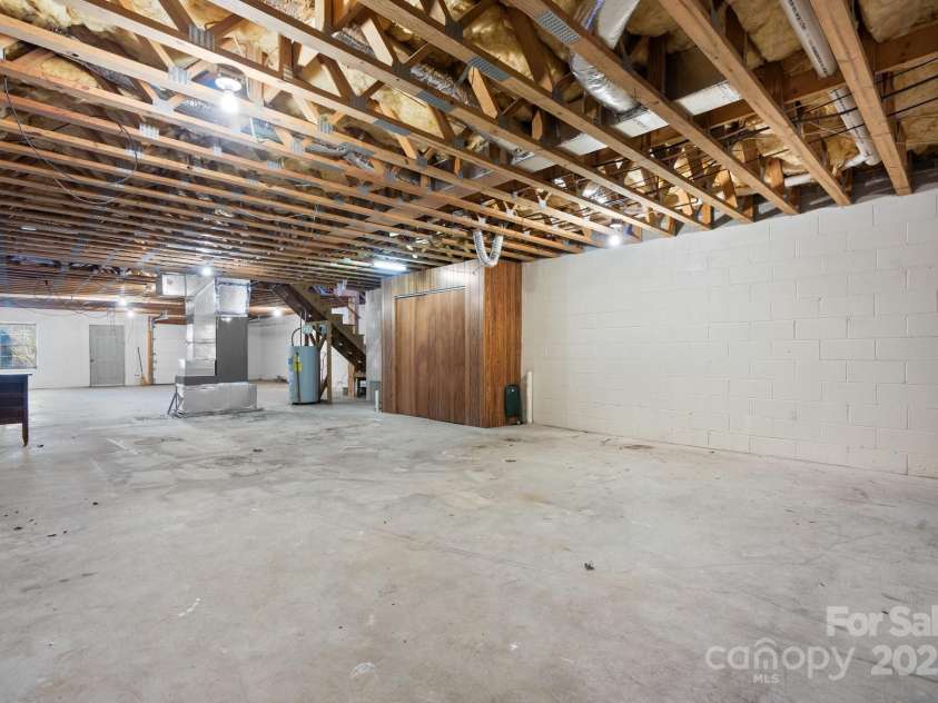 3730 Club House Drive, Conover, NC 28613.  MLS# CAR4241079, YatesRealty ID 14650. 