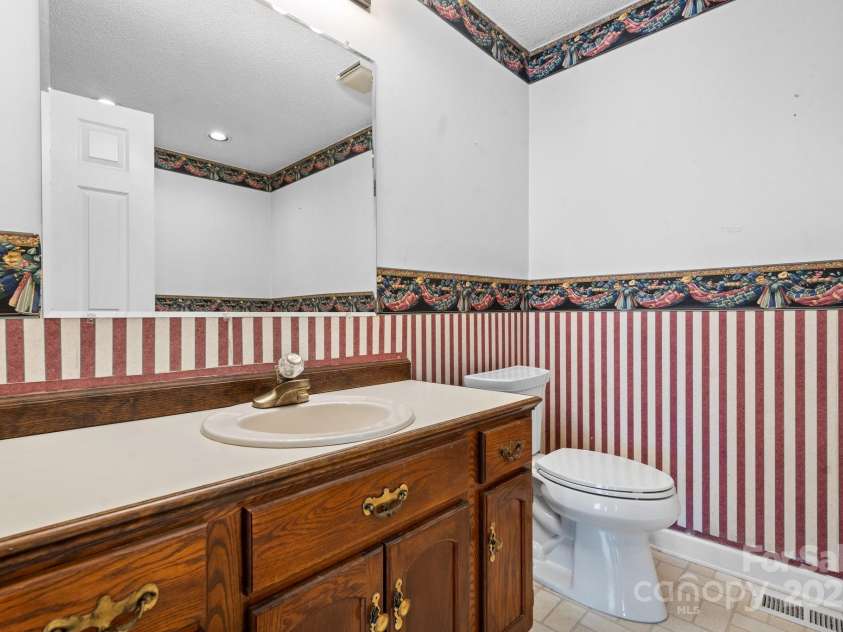 3730 Club House Drive, Conover, NC 28613.  MLS# CAR4241079, YatesRealty ID 14650. Primary bathroom 1