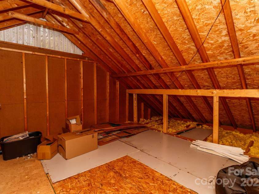 207 Windsor Greene Drive, Monroe, NC 28110.  MLS# CAR4235404, YatesRealty ID 14651. 2nd Floor Walkout Attic Storage