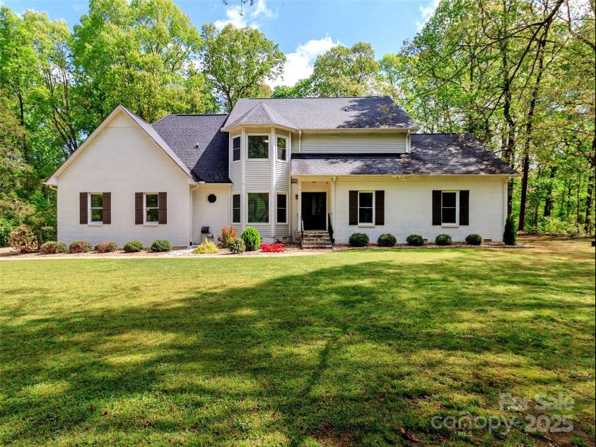 207 Windsor Greene Drive, Monroe, NC 28110.  MLS# CAR4235404, YatesRealty ID 14651. 