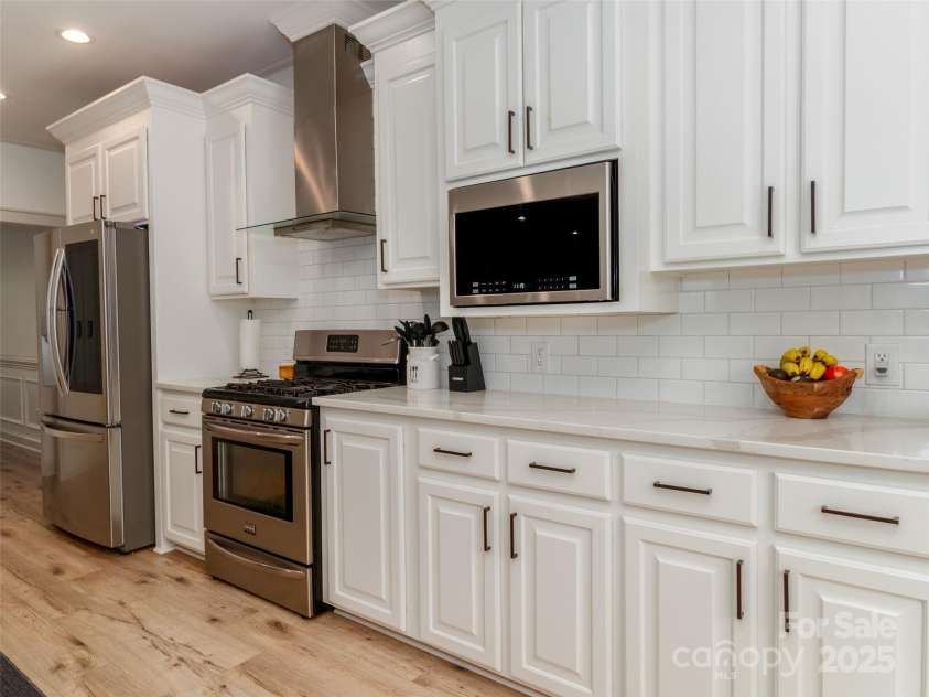 207 Windsor Greene Drive, Monroe, NC 28110.  MLS# CAR4235404, YatesRealty ID 14651. 