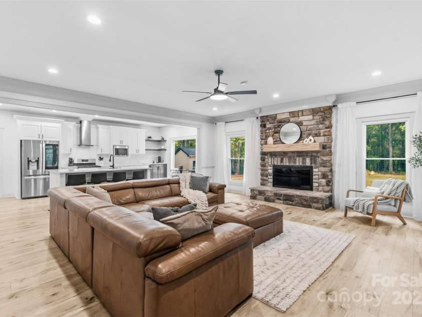 207 Windsor Greene Drive, Monroe, NC 28110.  MLS# CAR4304549, YatesRealty ID 14651. 