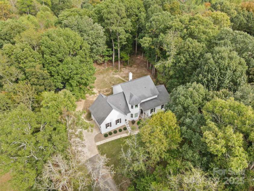 207 Windsor Greene Drive, Monroe, NC 28110.  MLS# CAR4304549, YatesRealty ID 14651. 