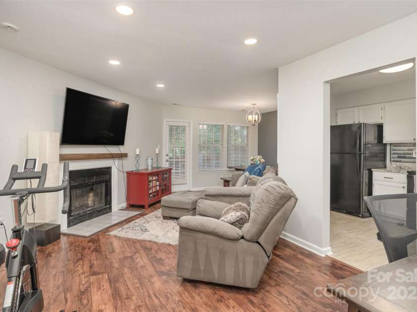 6501 Clavell Lane, Charlotte, NC 28210.  MLS# CAR4320627, YatesRealty ID 14652. 