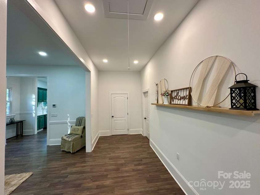 222 Brevard Street, Statesville, NC 28677.  MLS# CAR4255231, YatesRealty ID 14653. 