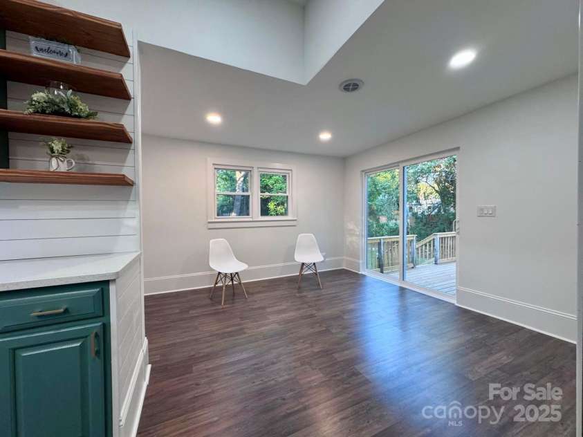 222 Brevard Street, Statesville, NC 28677.  MLS# CAR4255231, YatesRealty ID 14653. 