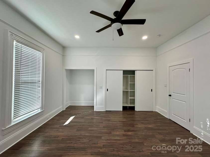 222 Brevard Street, Statesville, NC 28677.  MLS# CAR4255231, YatesRealty ID 14653. 