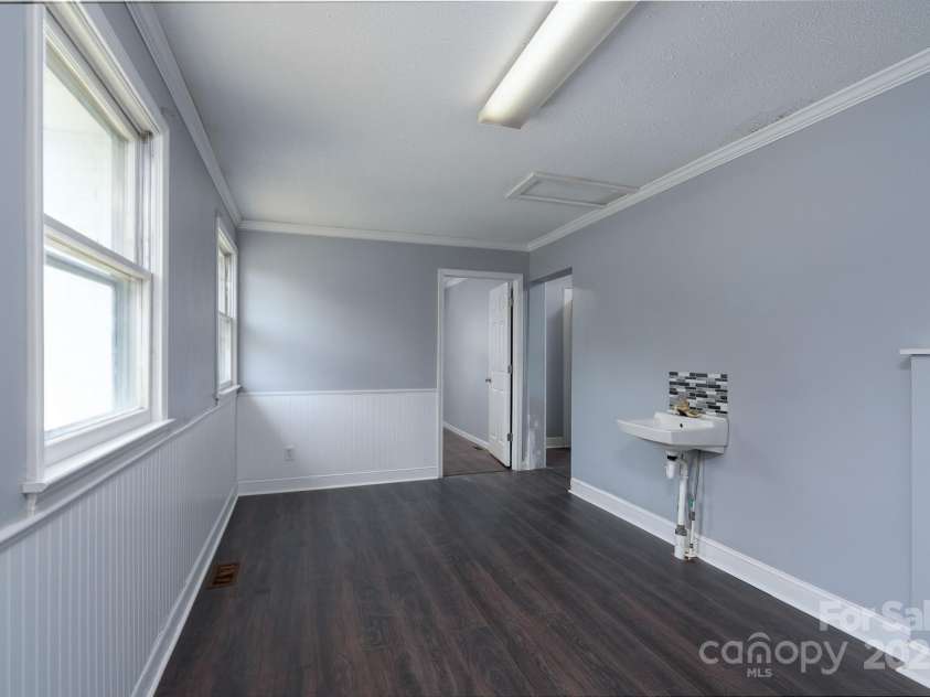 711 Wood Street, Albemarle, NC 28001.  MLS# CAR4258819, YatesRealty ID 14654. 