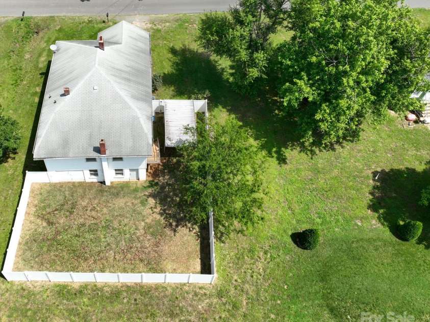 711 Wood Street, Albemarle, NC 28001.  MLS# CAR4258819, YatesRealty ID 14654. 