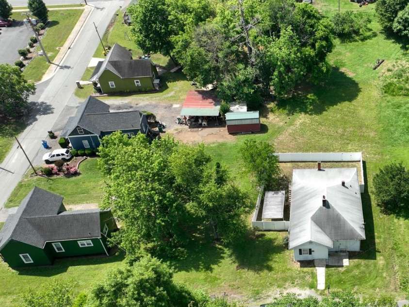 711 Wood Street, Albemarle, NC 28001.  MLS# CAR4258819, YatesRealty ID 14654. 