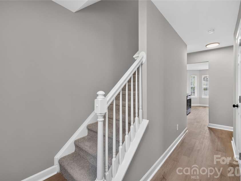 634 Longacre Drive, Charlotte, NC 28214.  MLS# CAR4422052, YatesRealty ID 14656. 